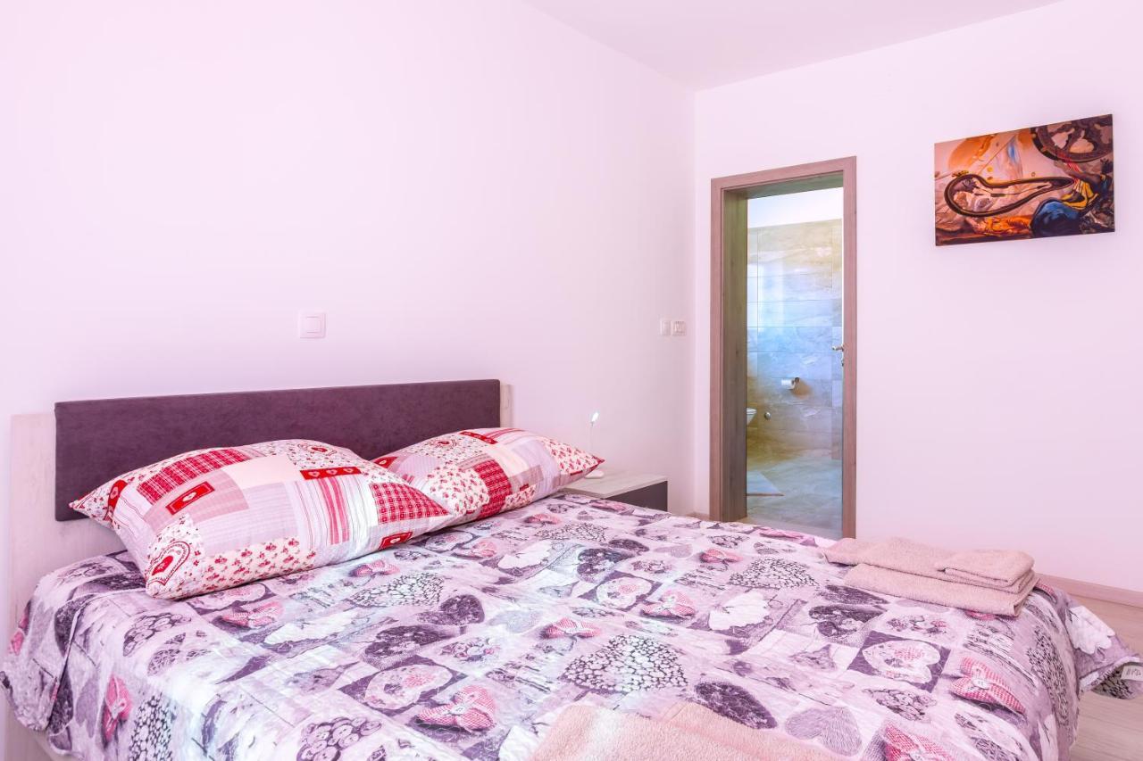 Irina Apartment Medulin Bagian luar foto